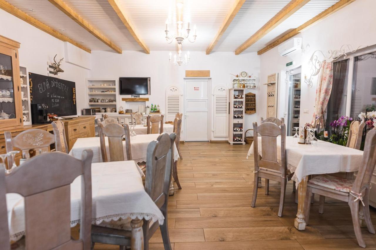 Casa Tirol Blaj Hotel ภายนอก รูปภาพ